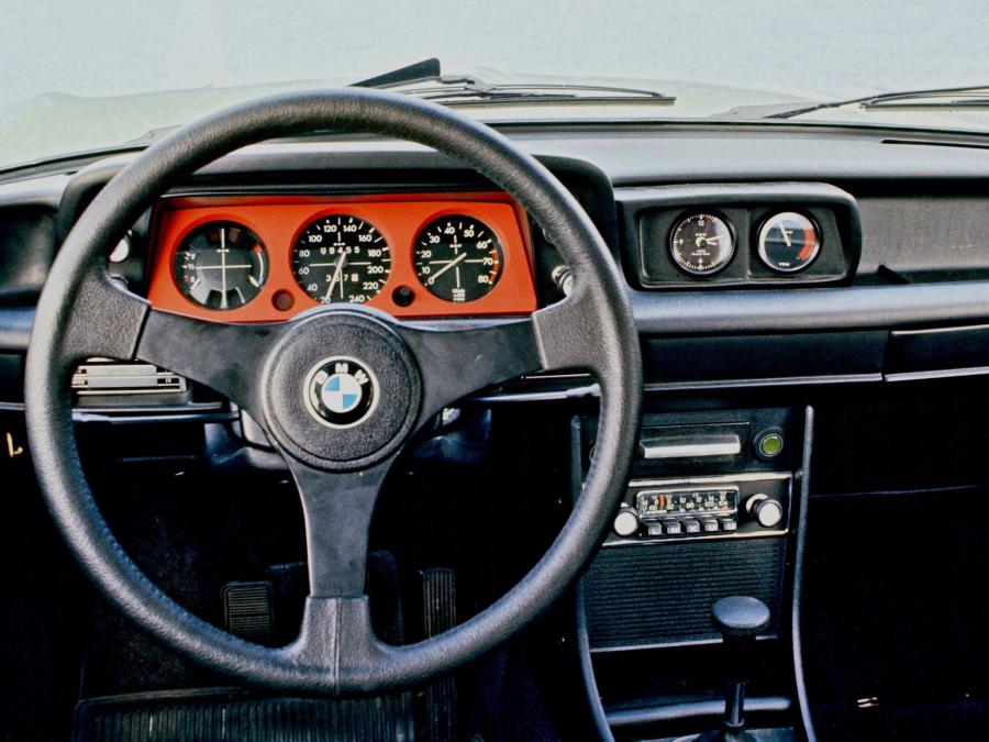  BMW 2002 Turbo 1974 года  (фото 16 из 19)